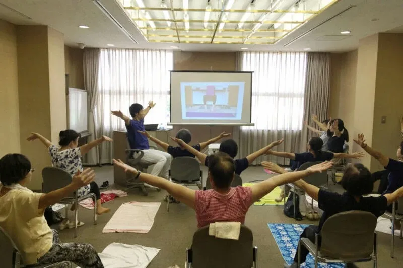 腰痛予防ストレッチ講座（定期開催）